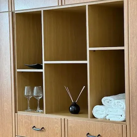 Artaki House With View Apartmán *