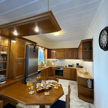 Artaki House With View Apartamento *